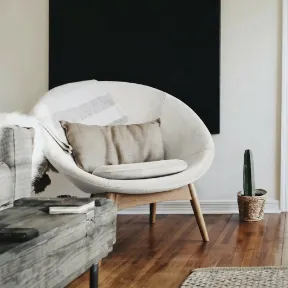 Viking Oyster upholstered chair