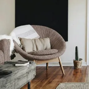 Luscious Doe upholstered chair