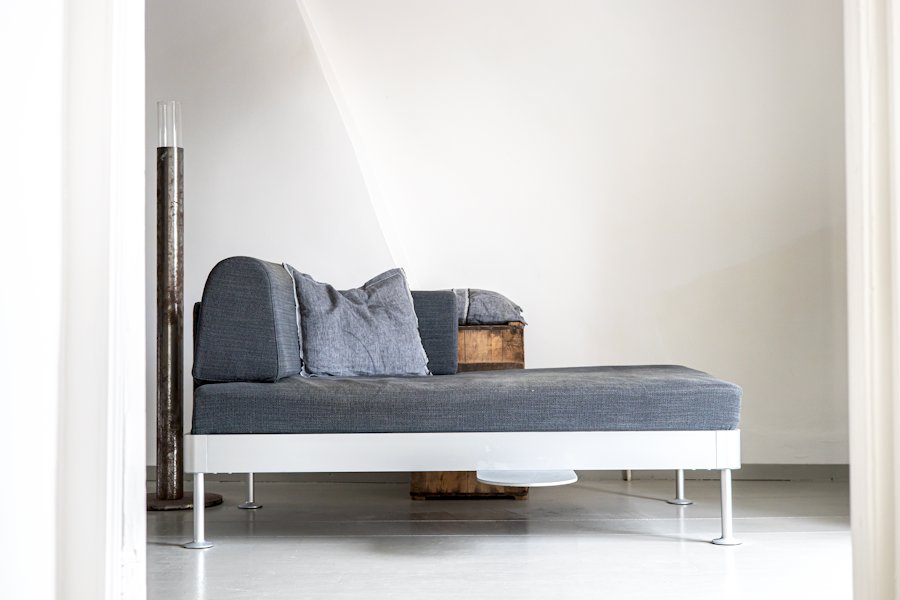 linen sofa summer
