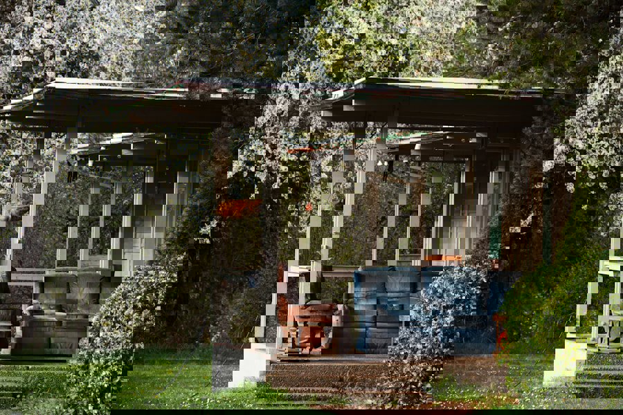 living room sofa spring