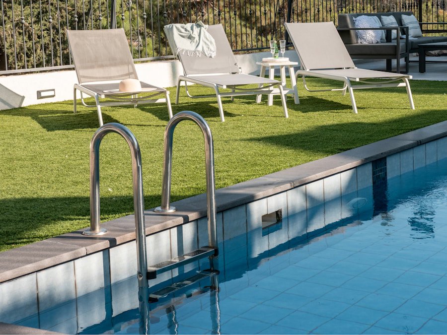 pool deck outdoor furniture