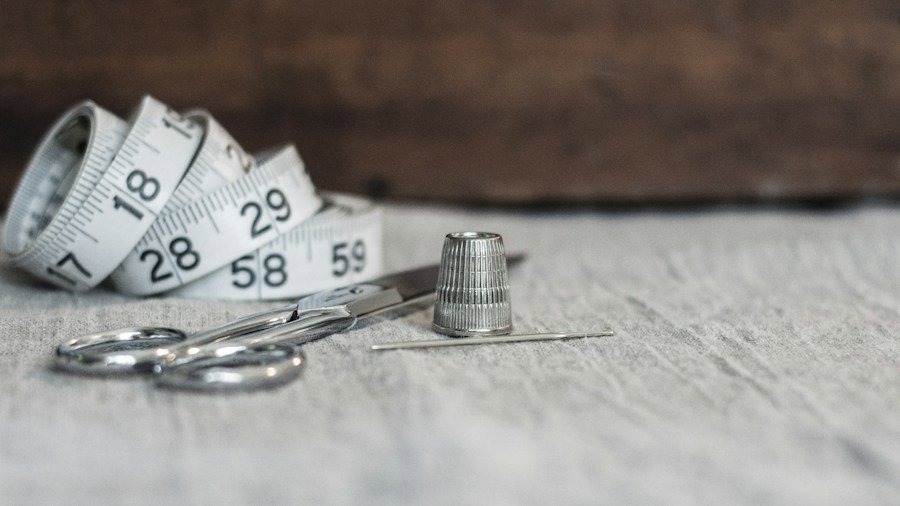 sewing fabric measuring
